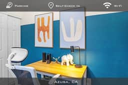 Contemporary Retreat of Azusa-Sleeps 8 - Image 4