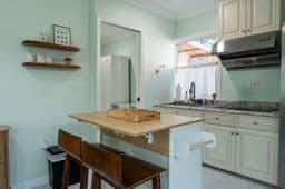 New LA Getaway Pad - Image 5