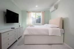 New LA Getaway Pad - Image 2