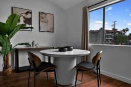 Strandhuis - LB Loft 1 mile from Beach - Image 2