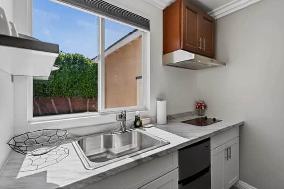 Cute Gated Studio Unit B - Image 4
