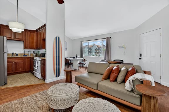 Strandhuis - LB Loft 1 mile from Beach - Image 1